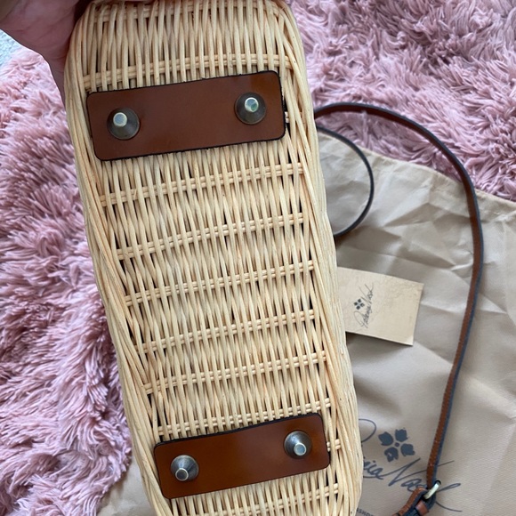 Authentic Patricia Nash handbag with dust bag. - Picture 8 of 10